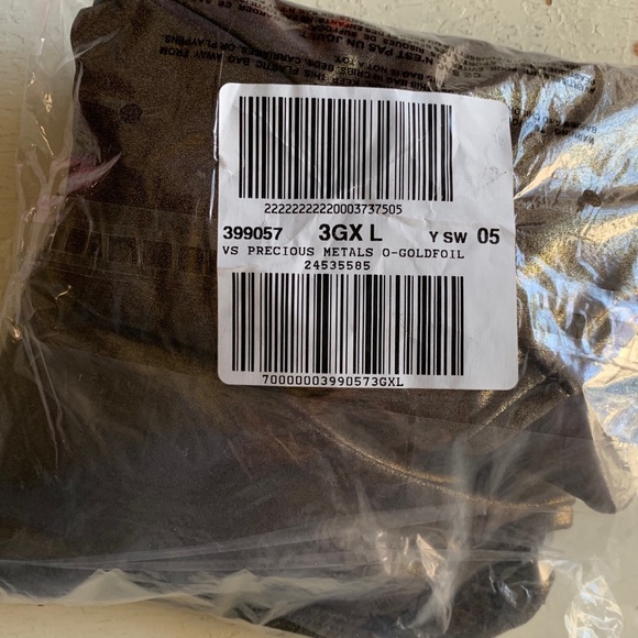 🆕 VS metallic one shoulder one piece swim suit - Picture 4 of 5